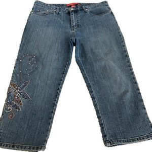 Cosmopolitan Embellished Embroidered Capri